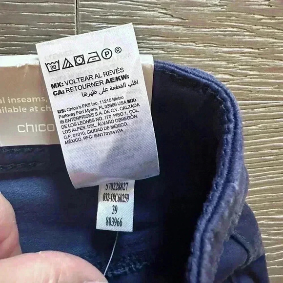 CHICOS Women's Pants Slim Leg Crop Blue US Size 4 Chicos Size 0 New With Tags - Picture 5 of 9